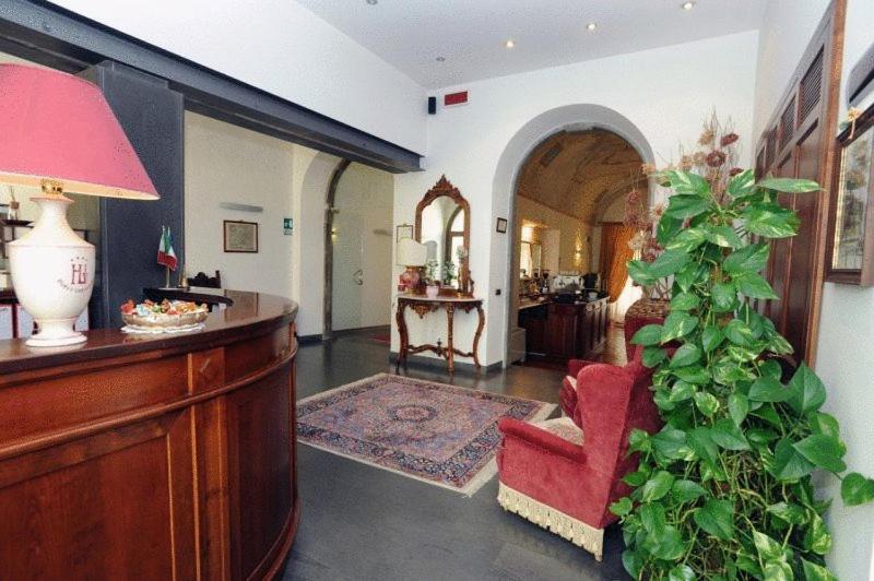 Hotel Urbano V Montefiascone Luaran gambar