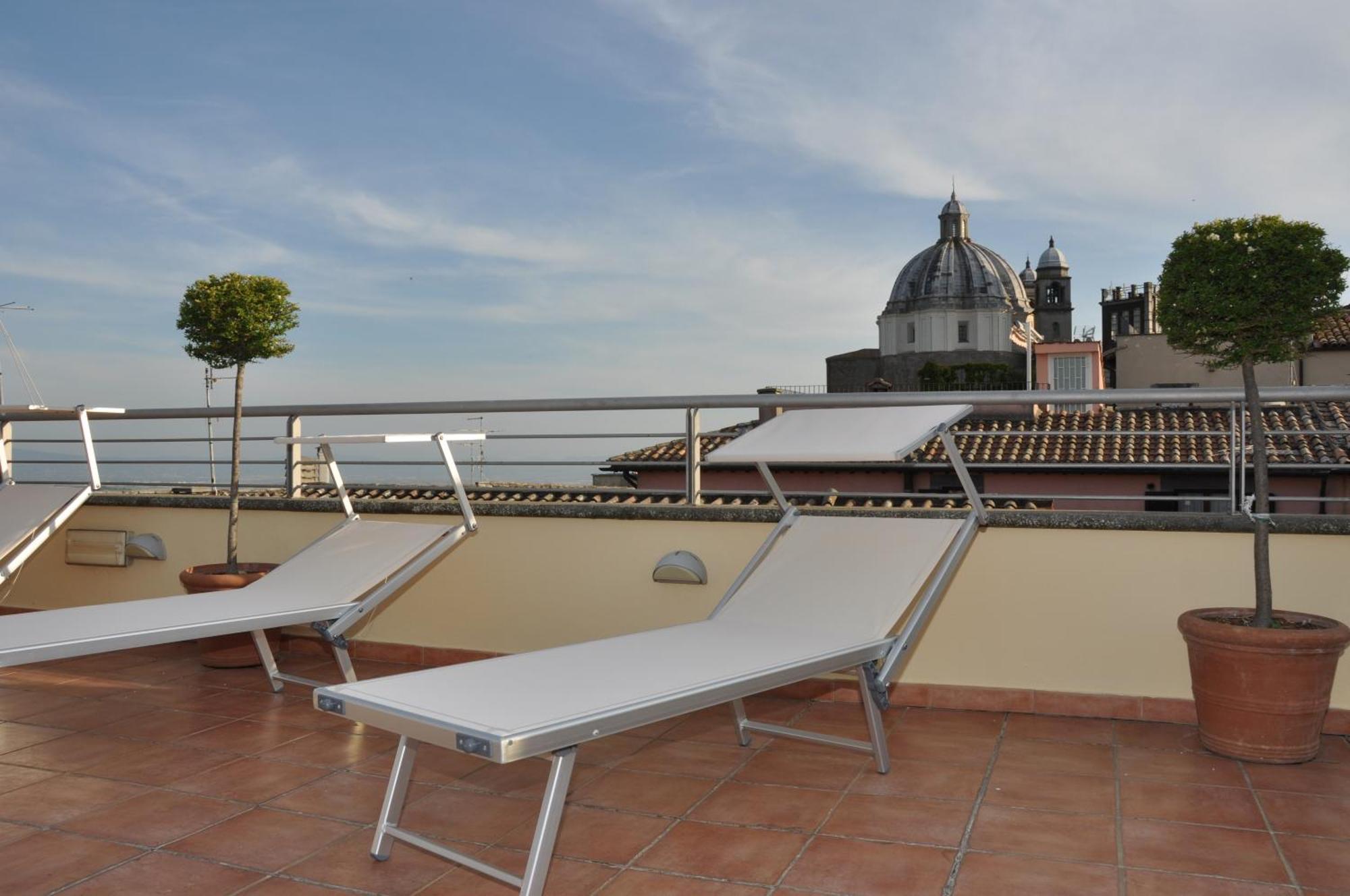 Hotel Urbano V Montefiascone Luaran gambar