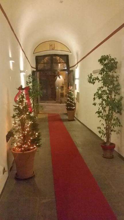 Hotel Urbano V Montefiascone Luaran gambar
