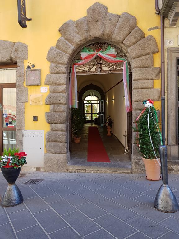 Hotel Urbano V Montefiascone Luaran gambar